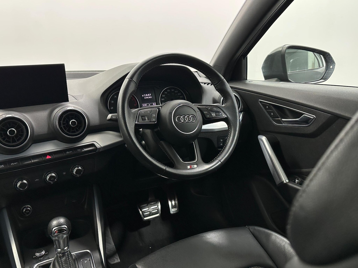 Used Audi Q2 2018 for sale - 76878901: Photo 11