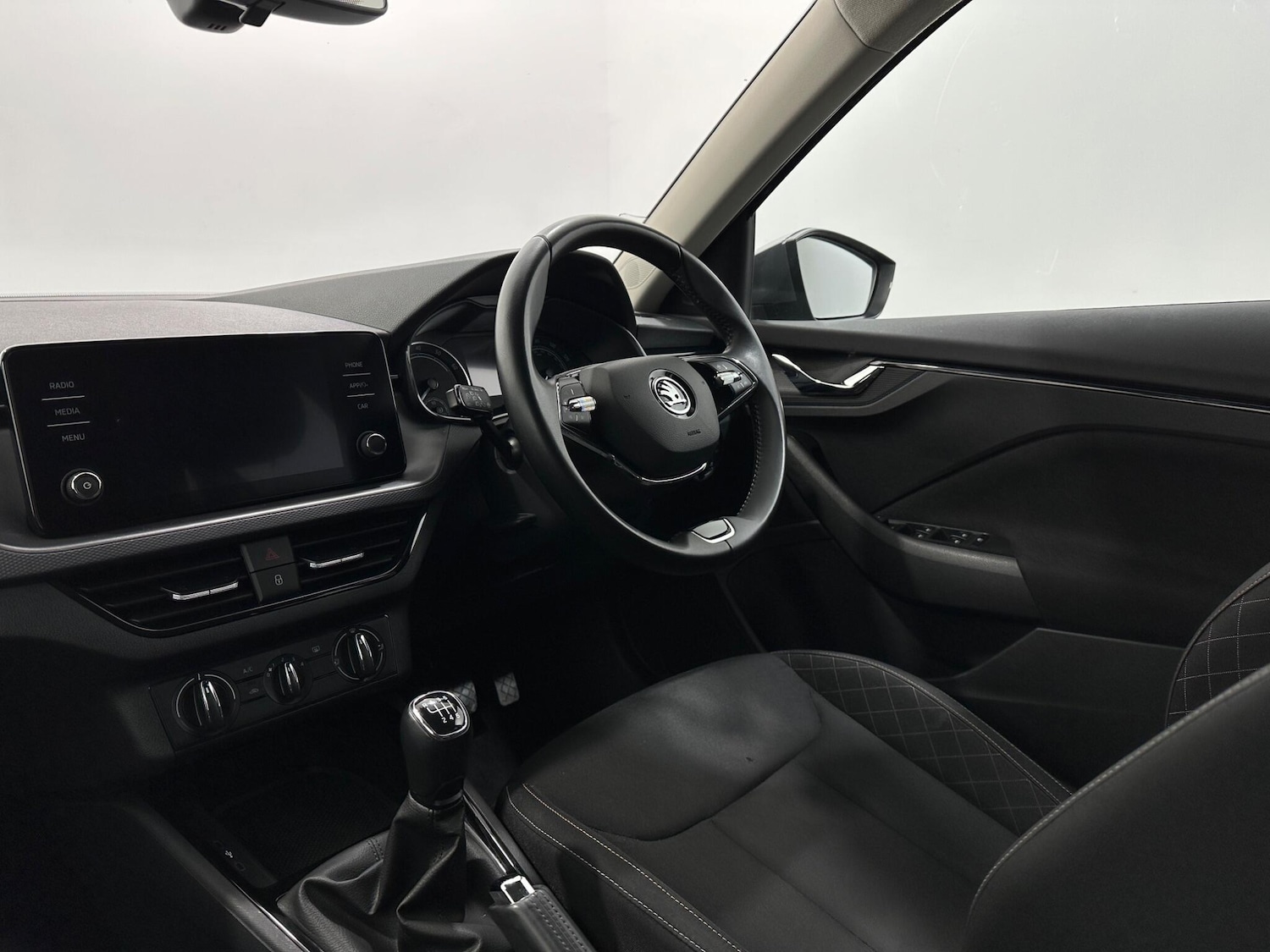 Used Skoda Kamiq 2023 for sale - 77305457: Photo 29