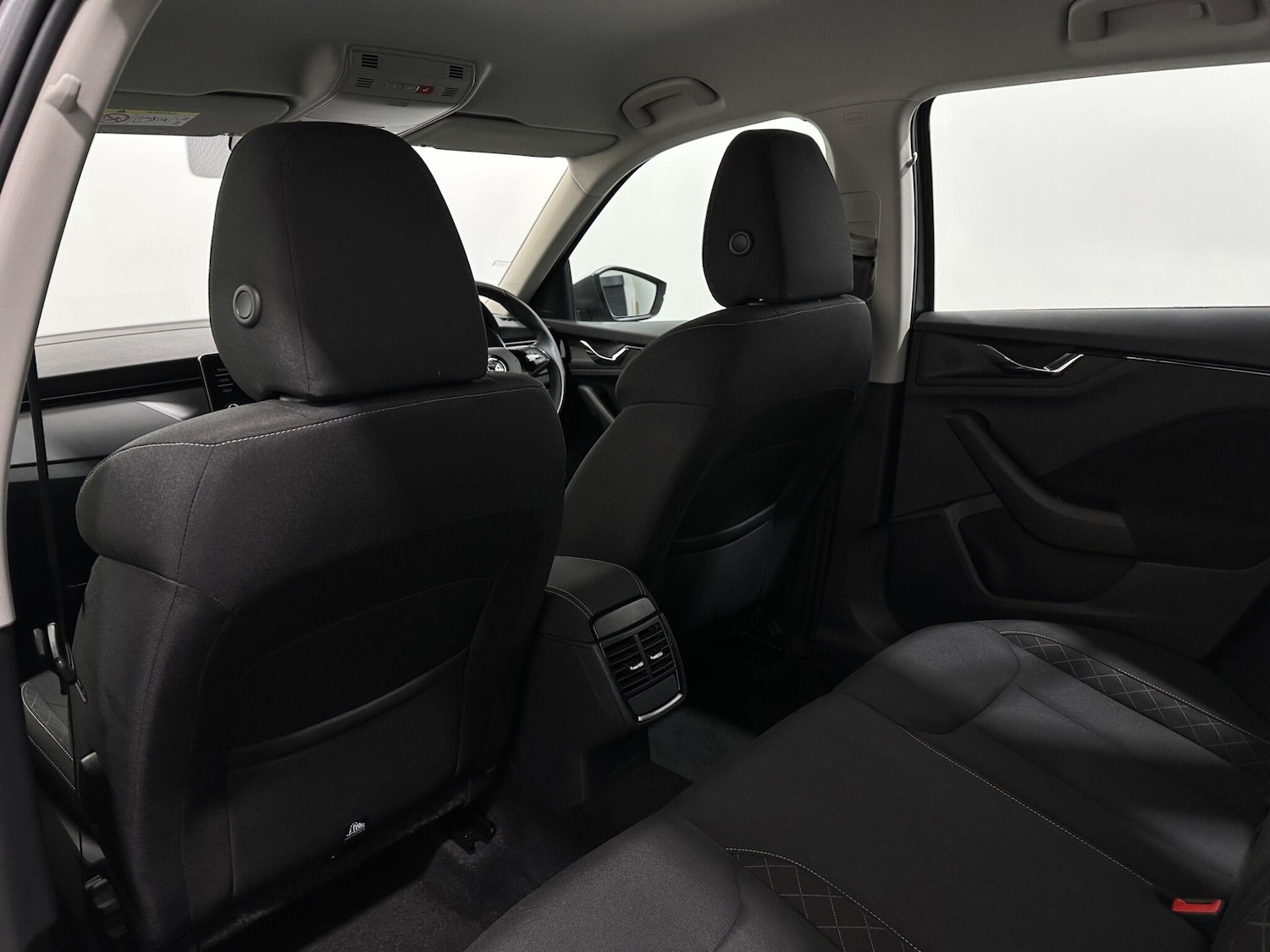 Used Skoda Kamiq 2023 for sale - 77305457: Photo 36