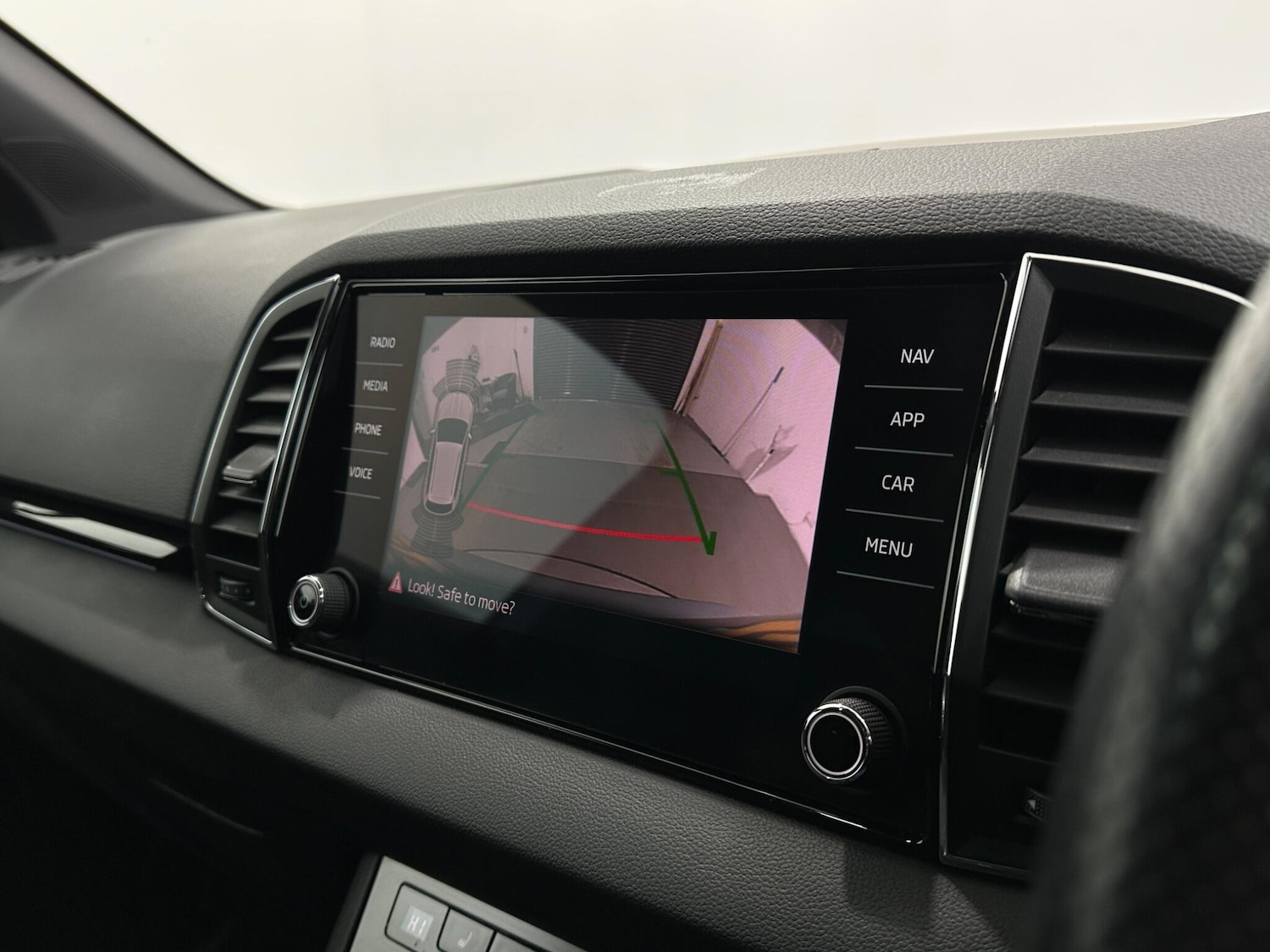 Used Skoda Karoq 2019 for sale - 77982275: Photo 23