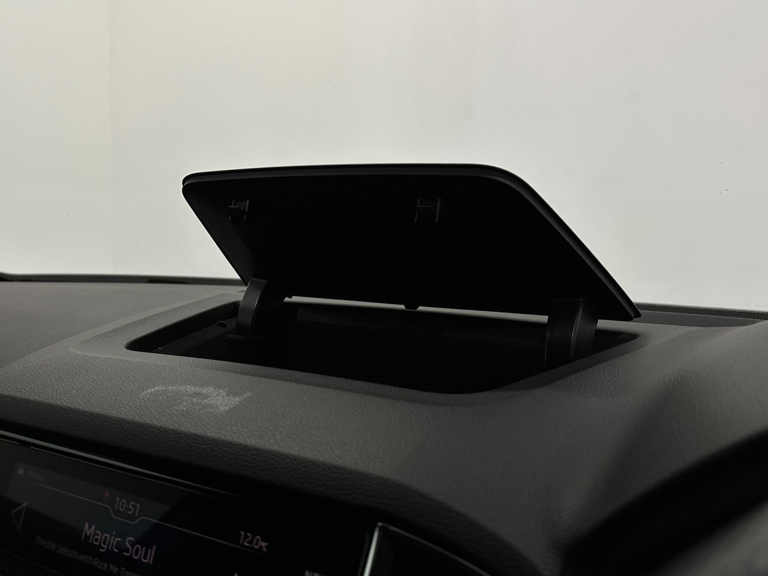 Used Skoda Karoq 2019 for sale - 77982275: Photo 27