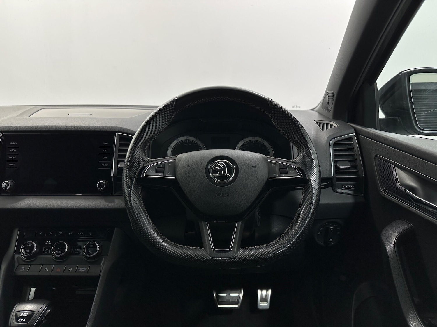 Used Skoda Karoq 2019 for sale - 76878875: Photo 12