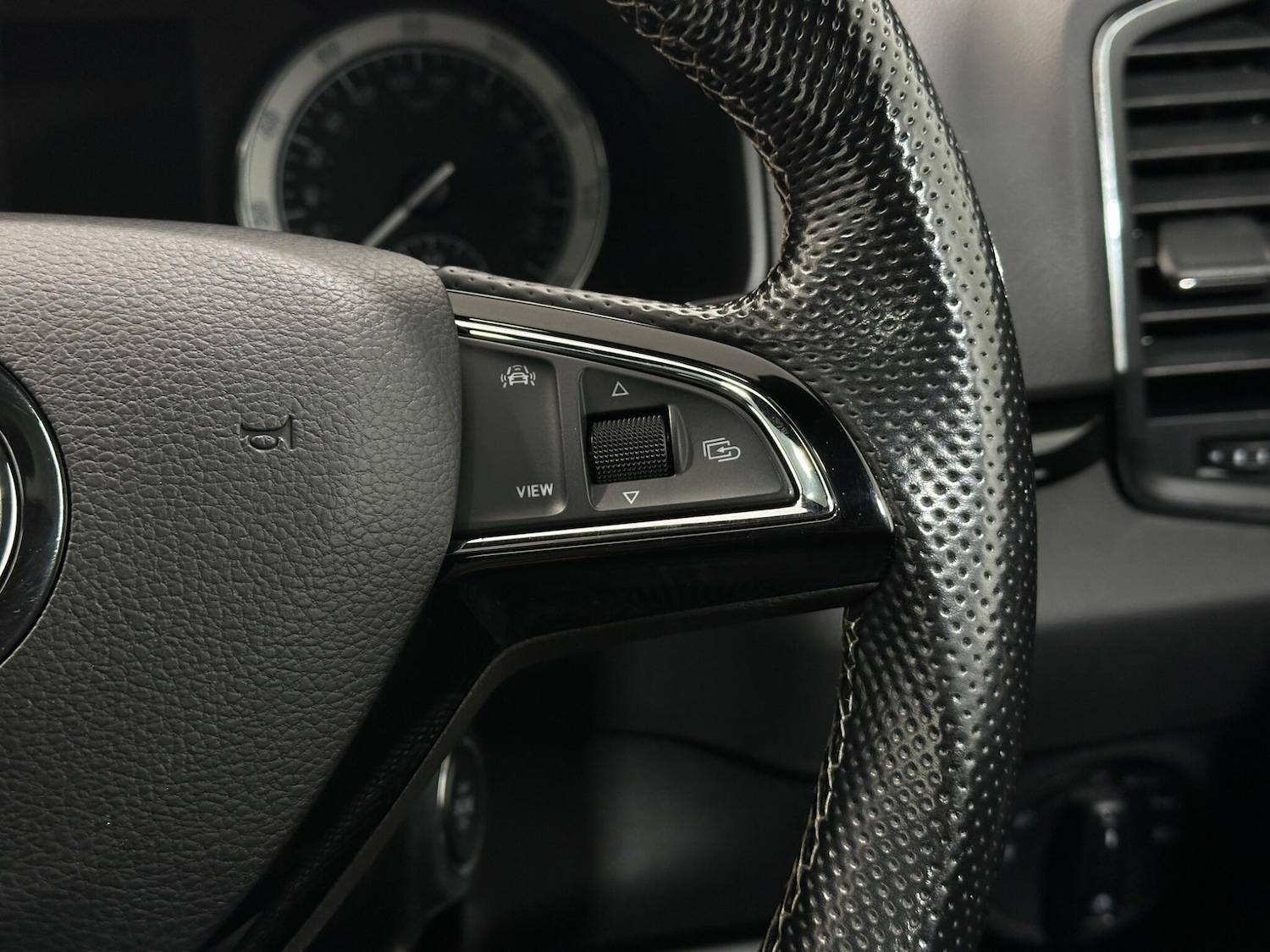 Used Skoda Karoq 2019 for sale - 76878875: Photo 15