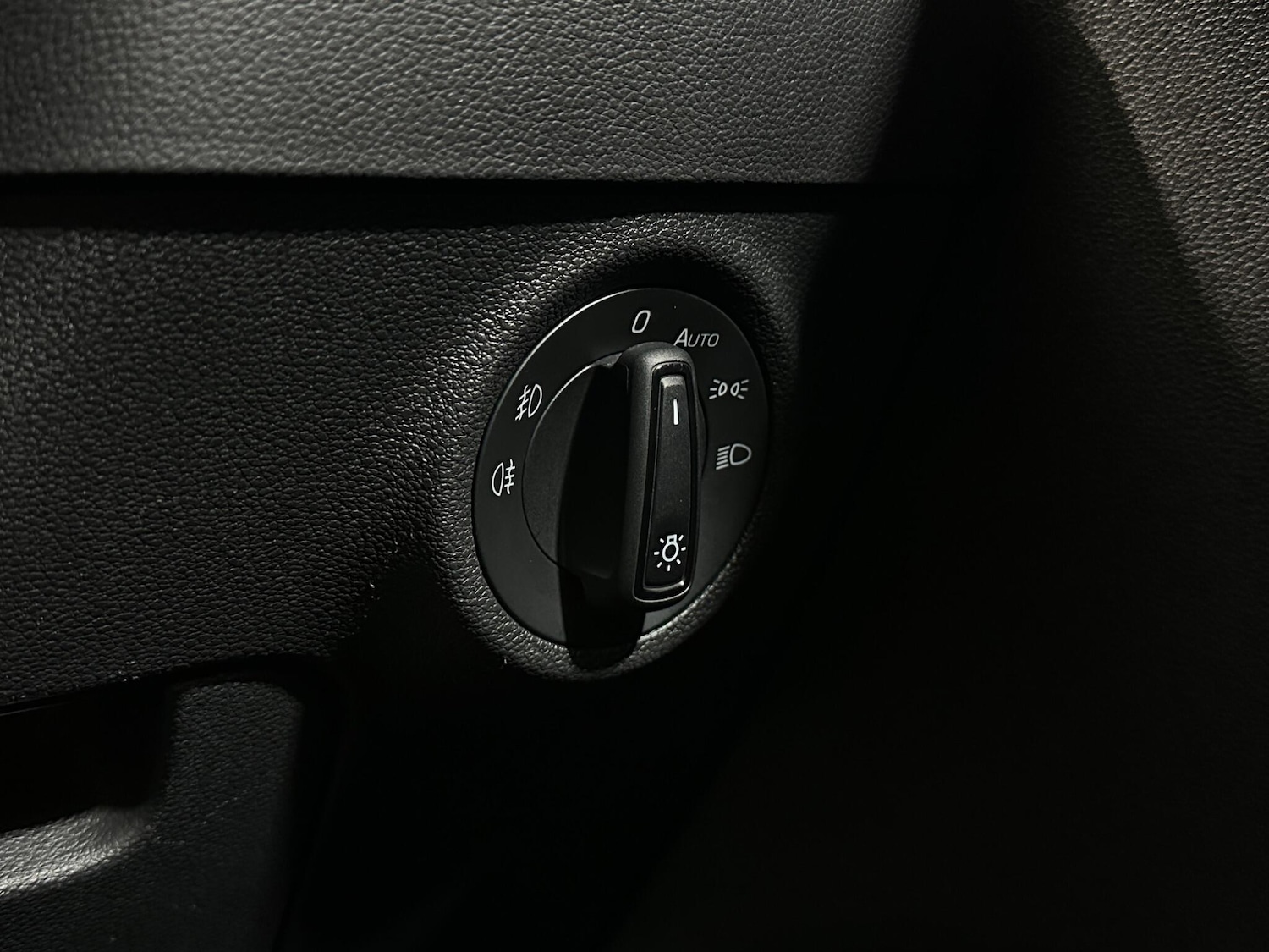 Used Skoda Karoq 2019 for sale - 76878875: Photo 17