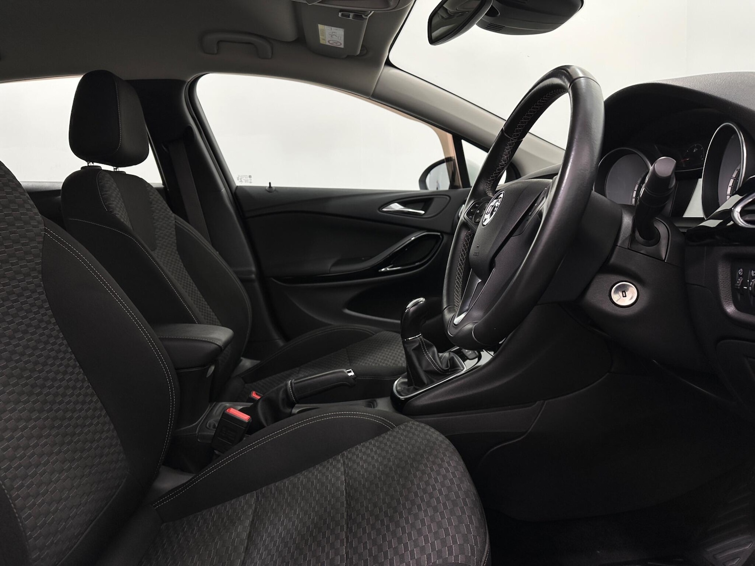 Used Vauxhall Astra 2018 for sale - 76878456: Photo 29