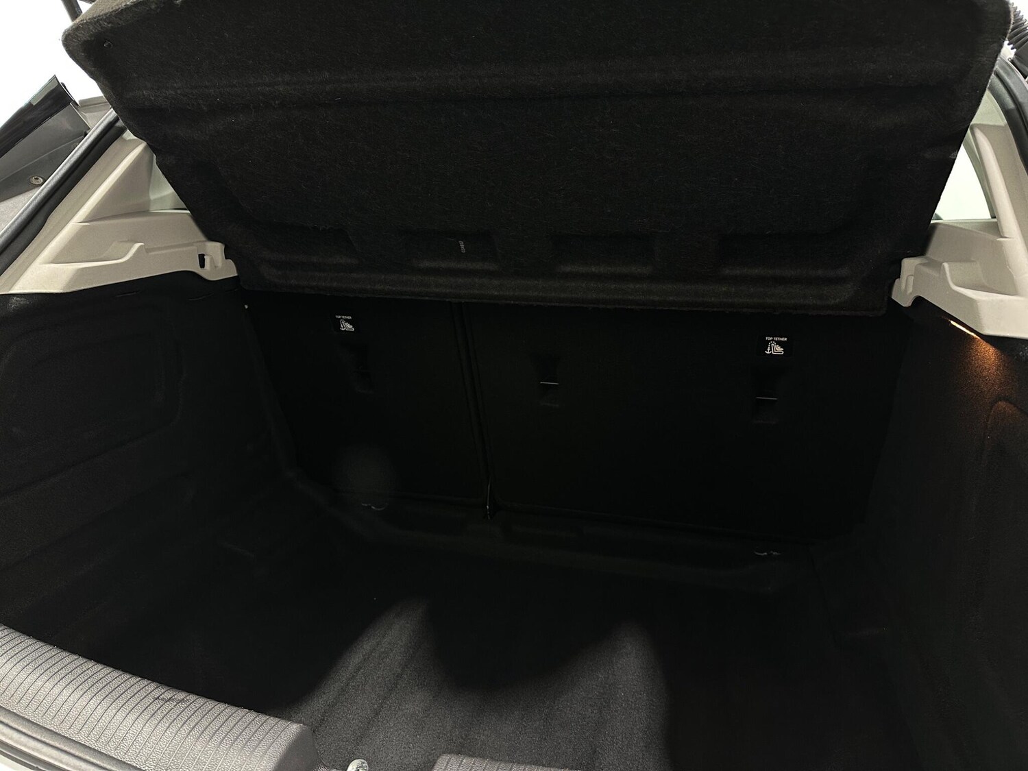 Used Vauxhall Astra 2018 for sale - 76878456: Photo 44