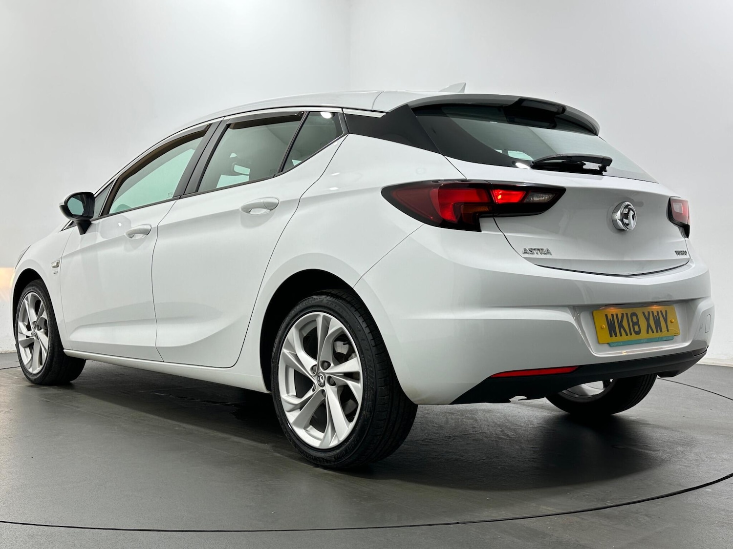 Used Vauxhall Astra 2018 for sale - 76878456: Photo 45