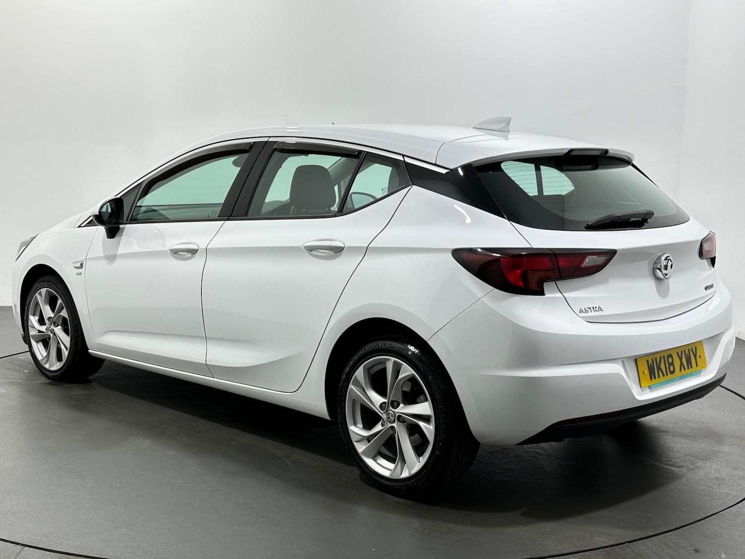 Used Vauxhall Astra 2018 for sale - 76878456: Photo 6