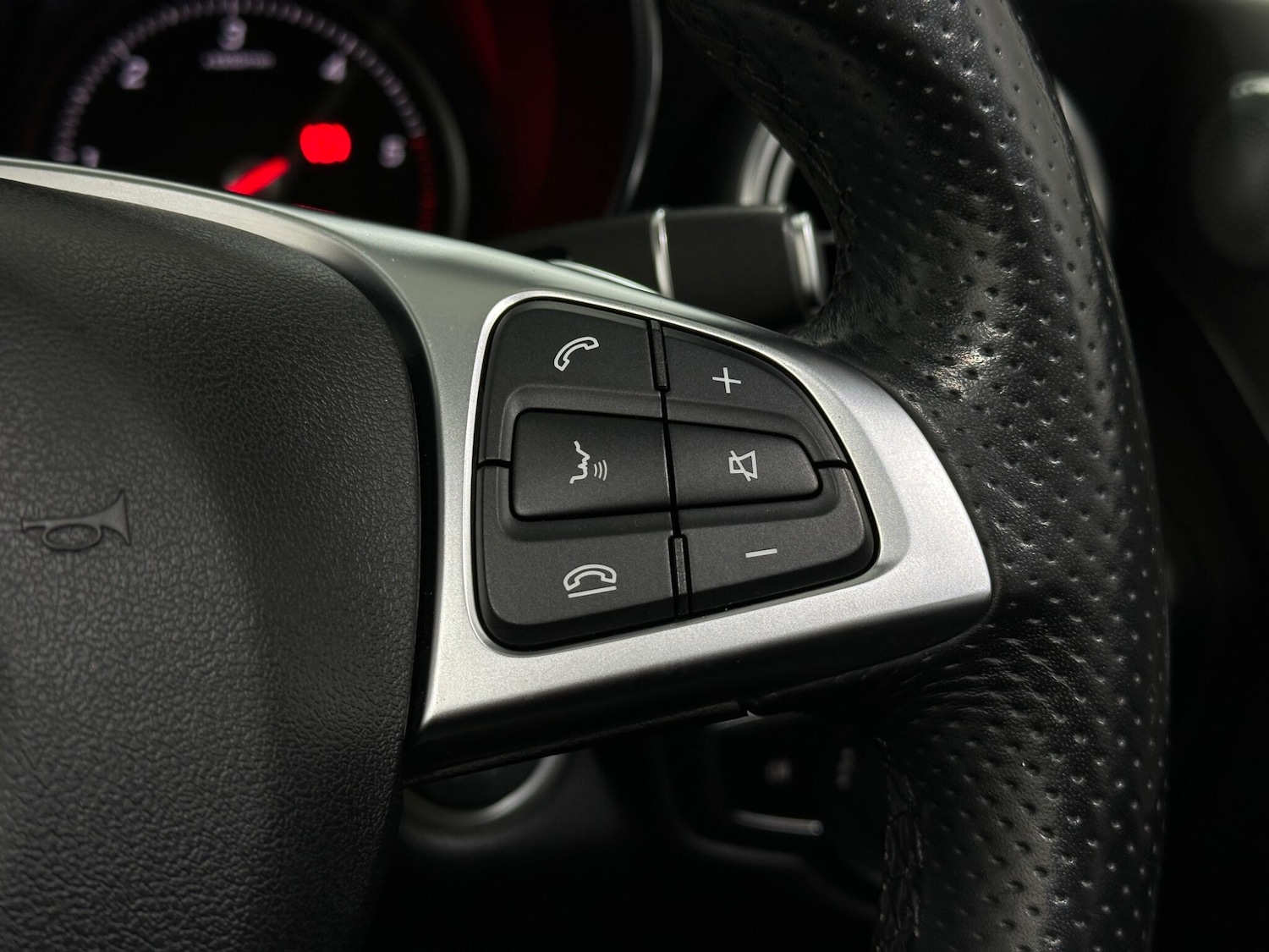 Used Mercedes-Benz C Class 2018 for sale - 76878990: Photo 14