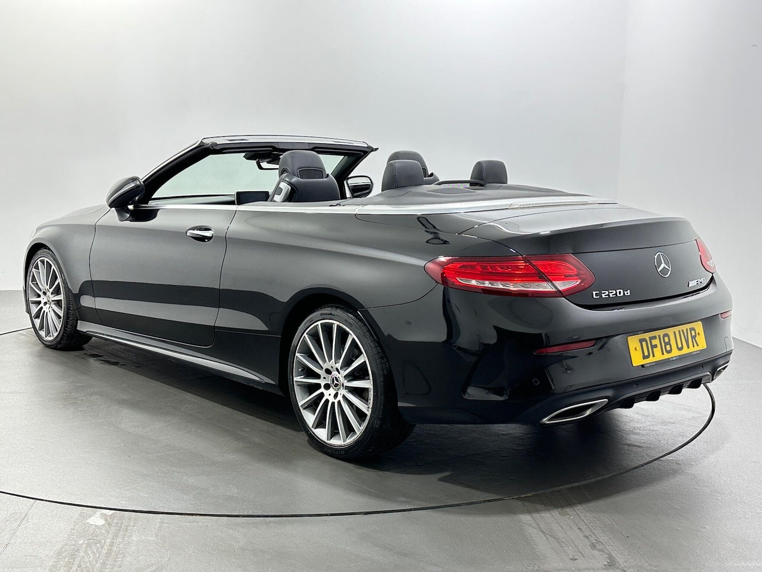 Used Mercedes-Benz C Class 2018 for sale - 76878990: Photo 6