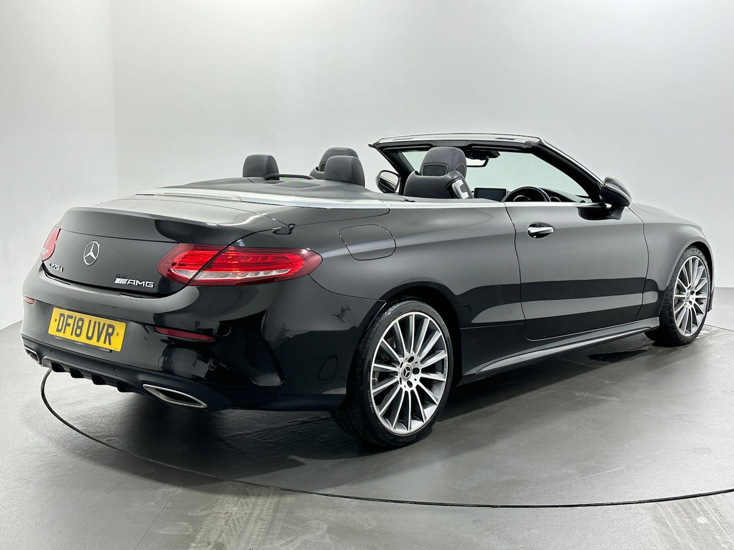 Used Mercedes-Benz C Class 2018 for sale - 76878990: Photo 8