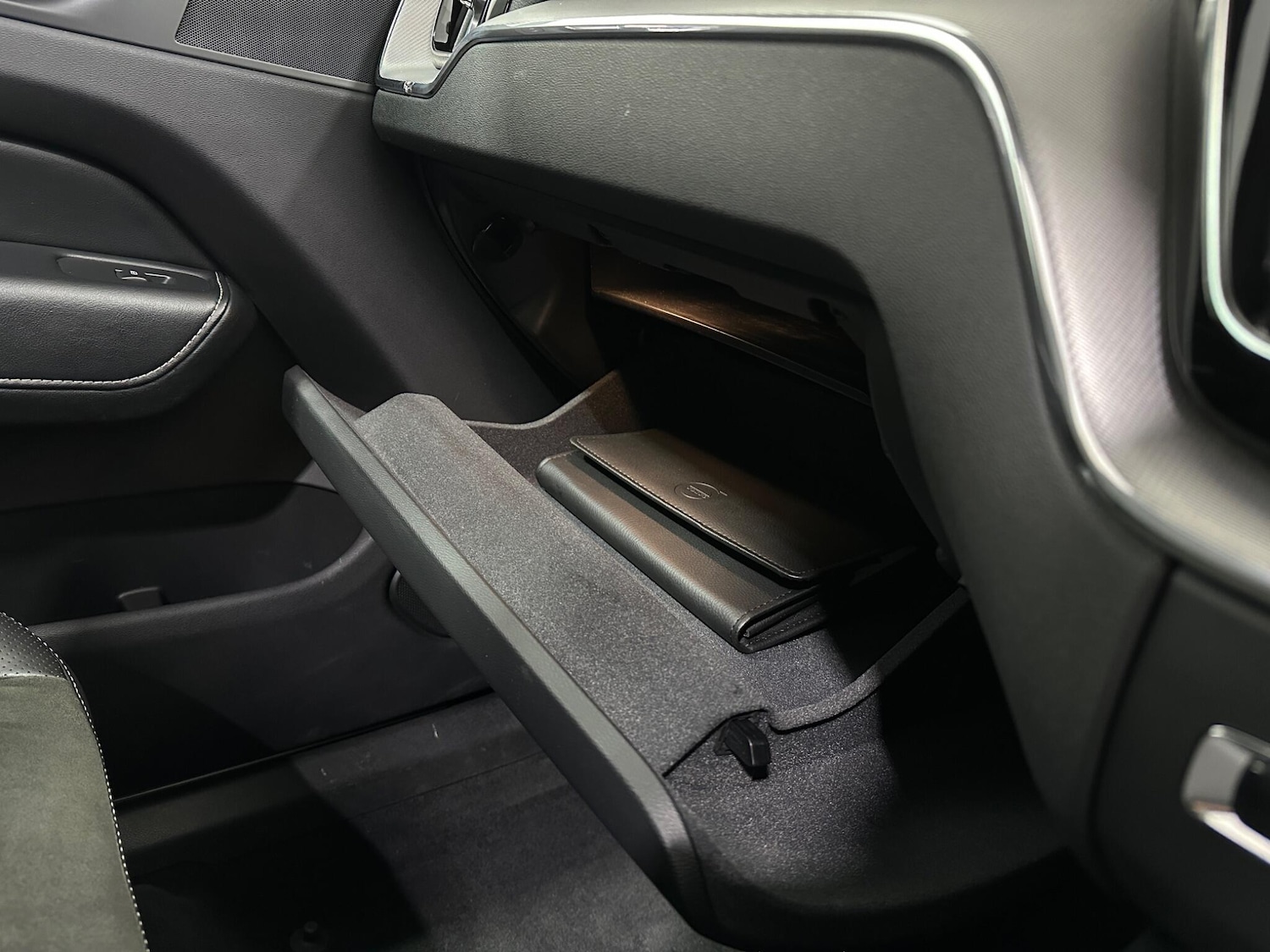 Used Volvo XC60 2018 for sale - 76878947: Photo 30