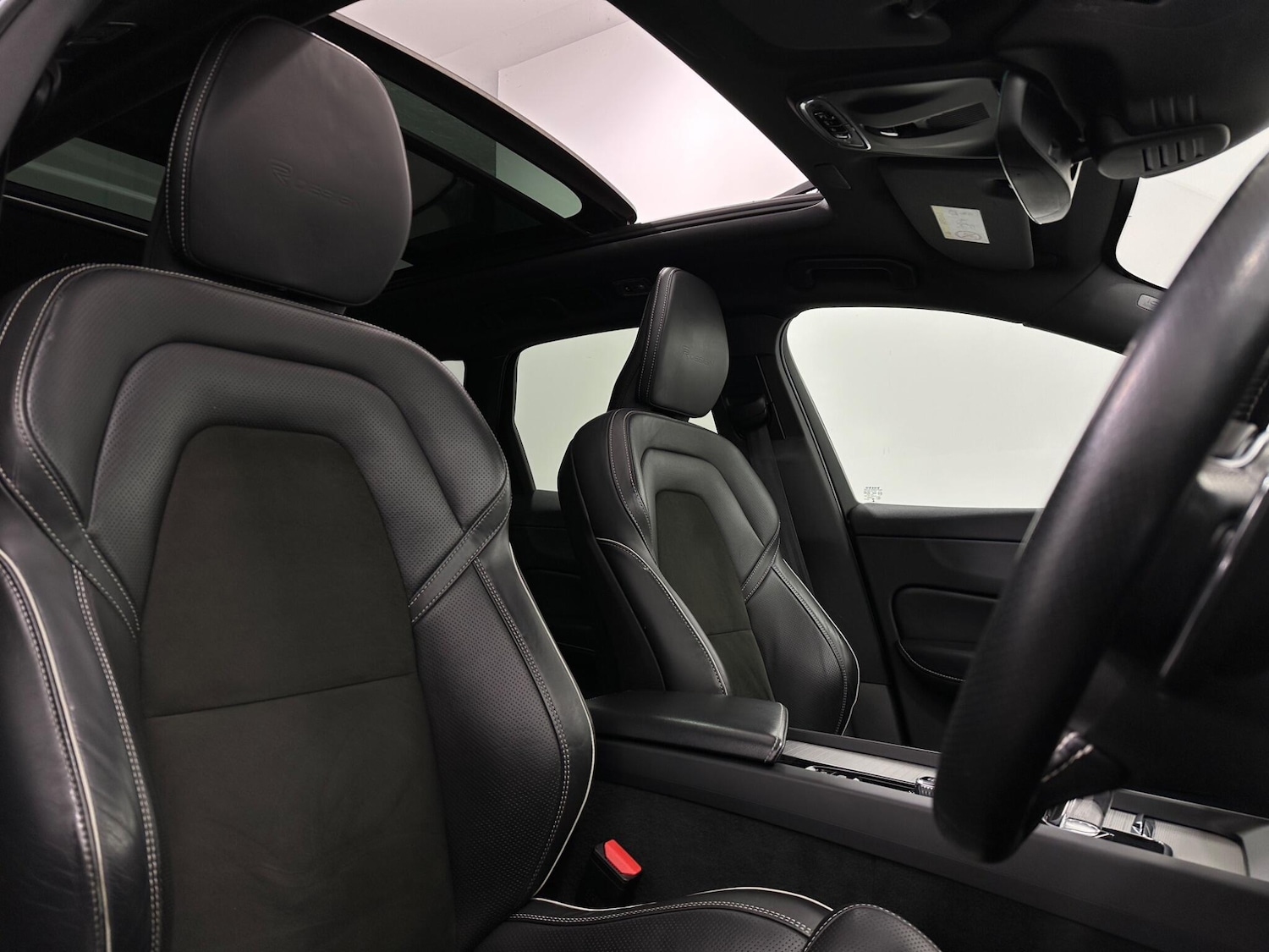 Used Volvo XC60 2018 for sale - 76878947: Photo 33