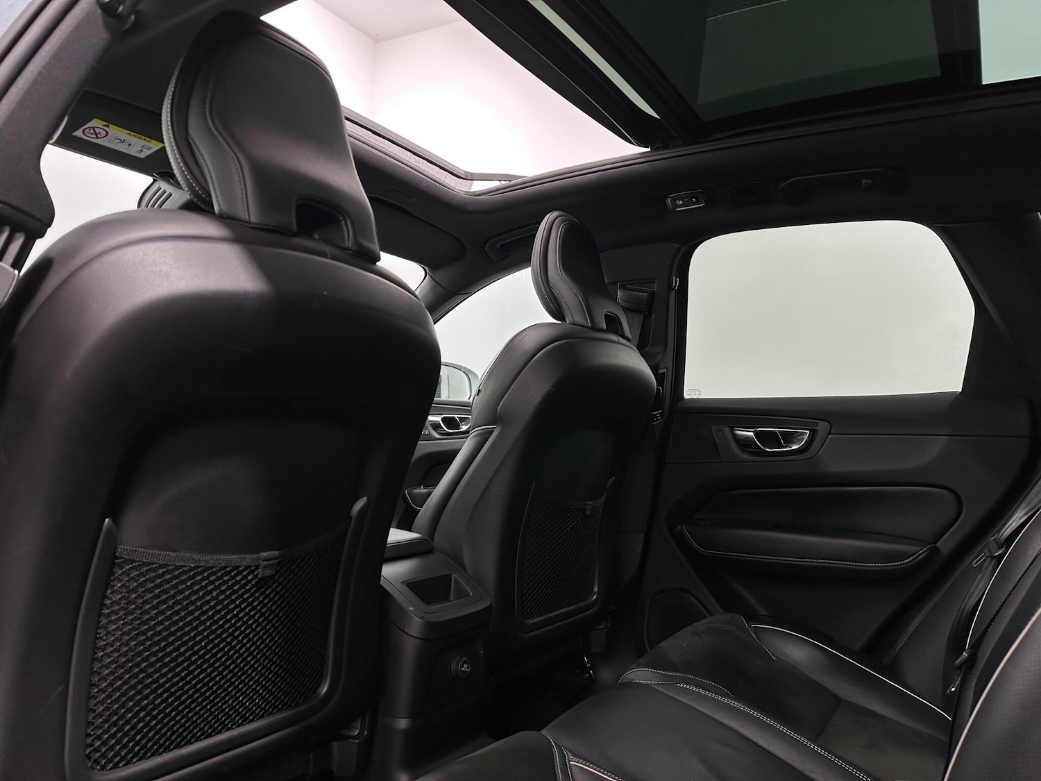 Used Volvo XC60 2018 for sale - 76878947: Photo 38