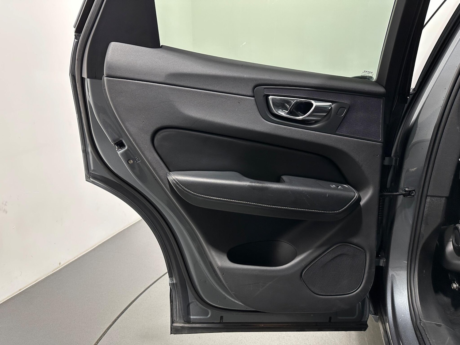 Used Volvo XC60 2018 for sale - 76878947: Photo 41