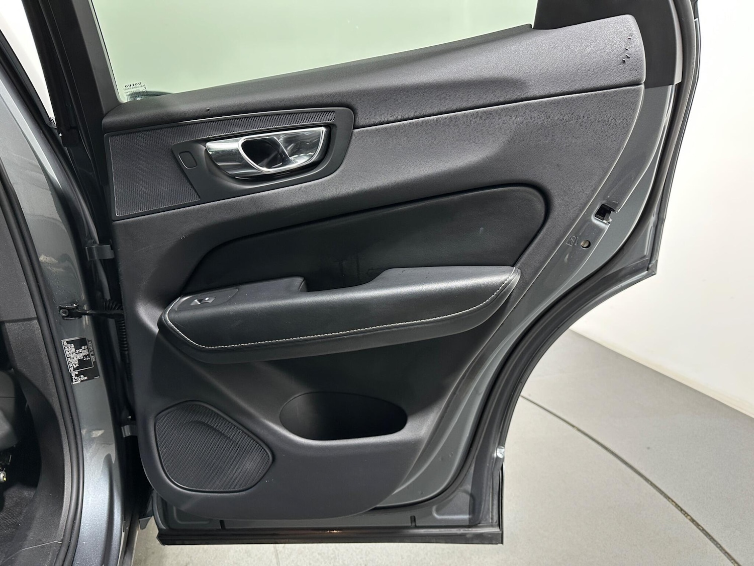 Used Volvo XC60 2018 for sale - 76878947: Photo 44