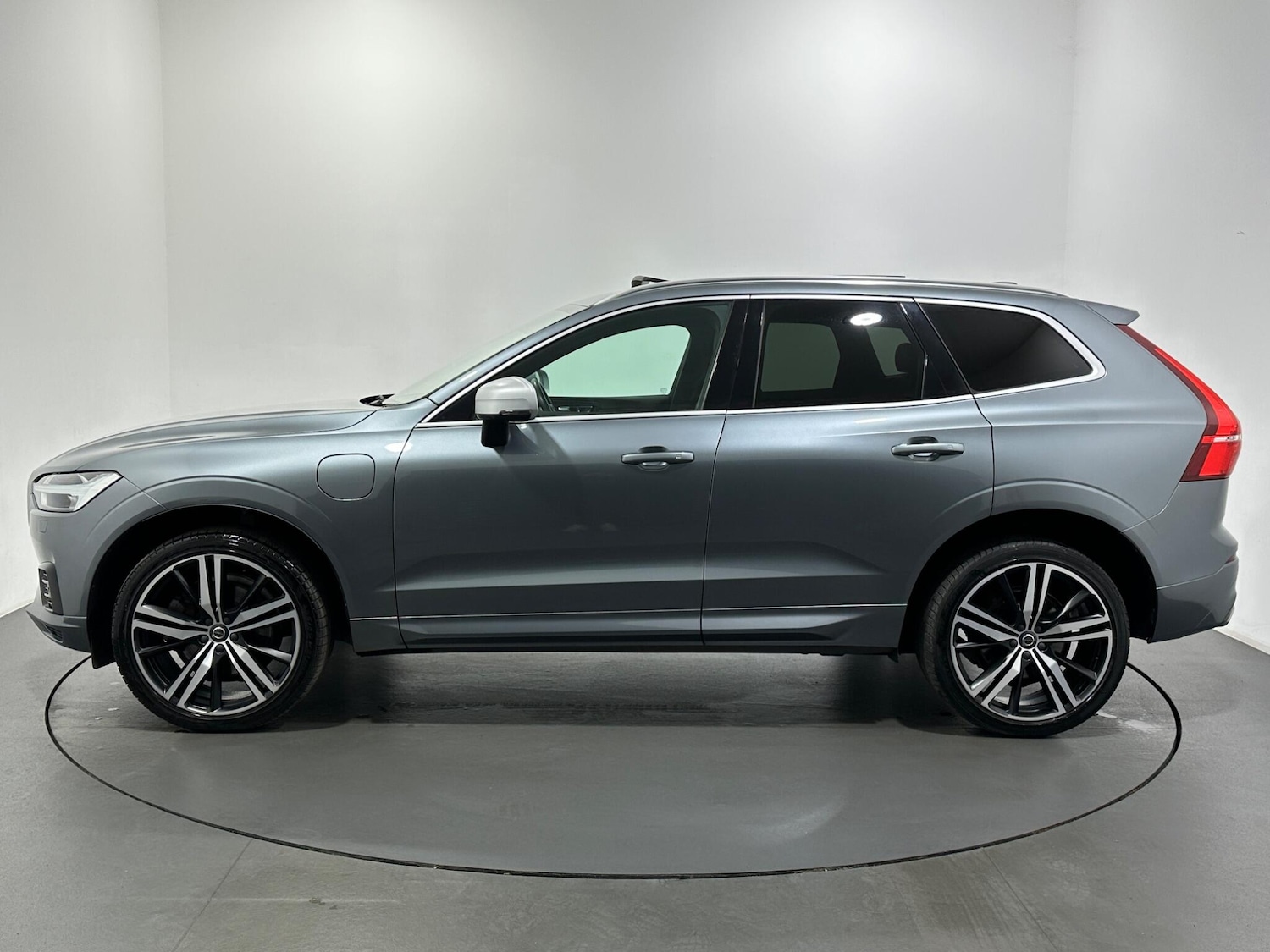 Used Volvo XC60 2018 for sale - 76878947: Photo 5