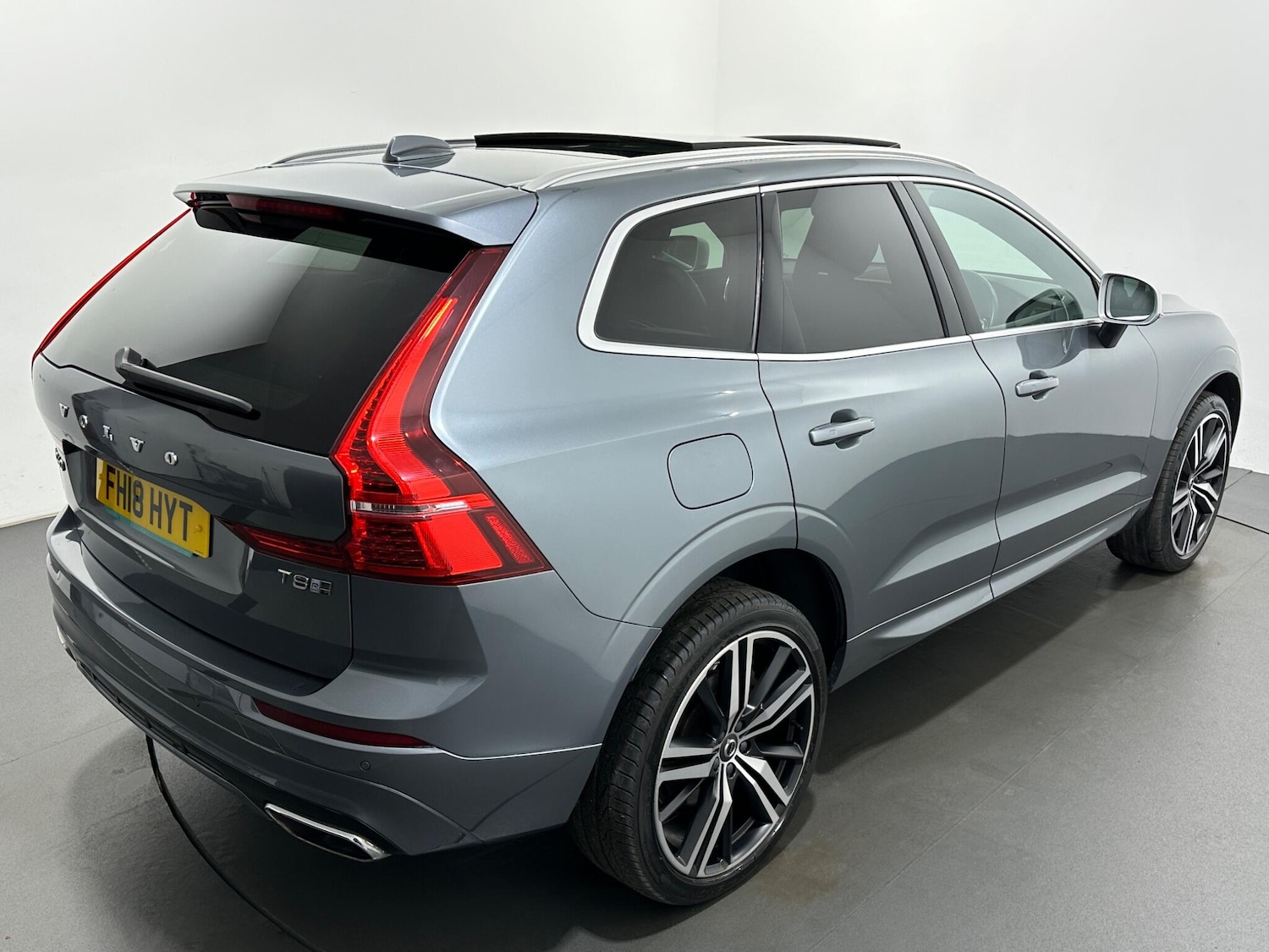 Used Volvo XC60 2018 for sale - 76878947: Photo 53
