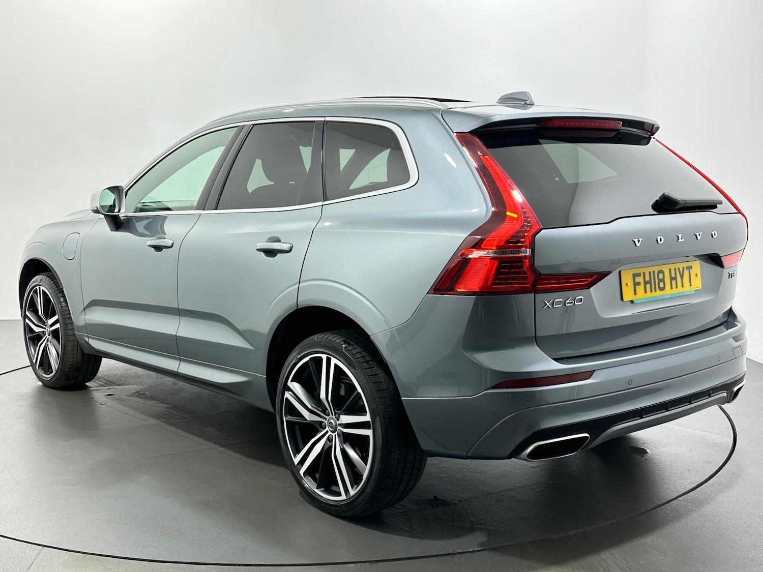 Used Volvo XC60 2018 for sale - 76878947: Photo 6