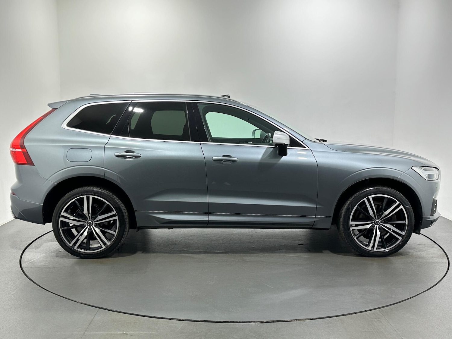 Used Volvo XC60 2018 for sale - 76878947: Photo 9