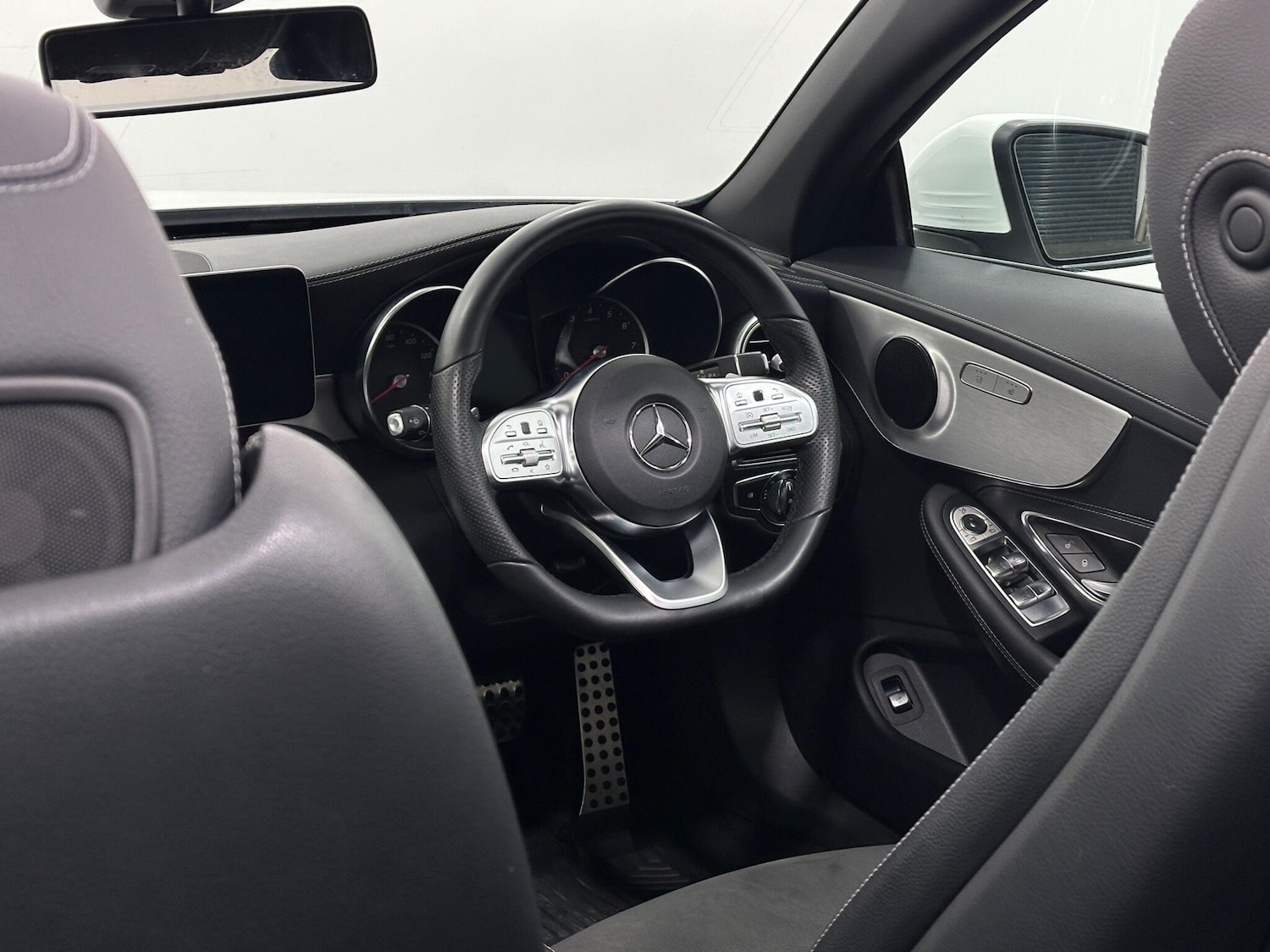 Used Mercedes-Benz C Class 2019 for sale - 77066538: Photo 11