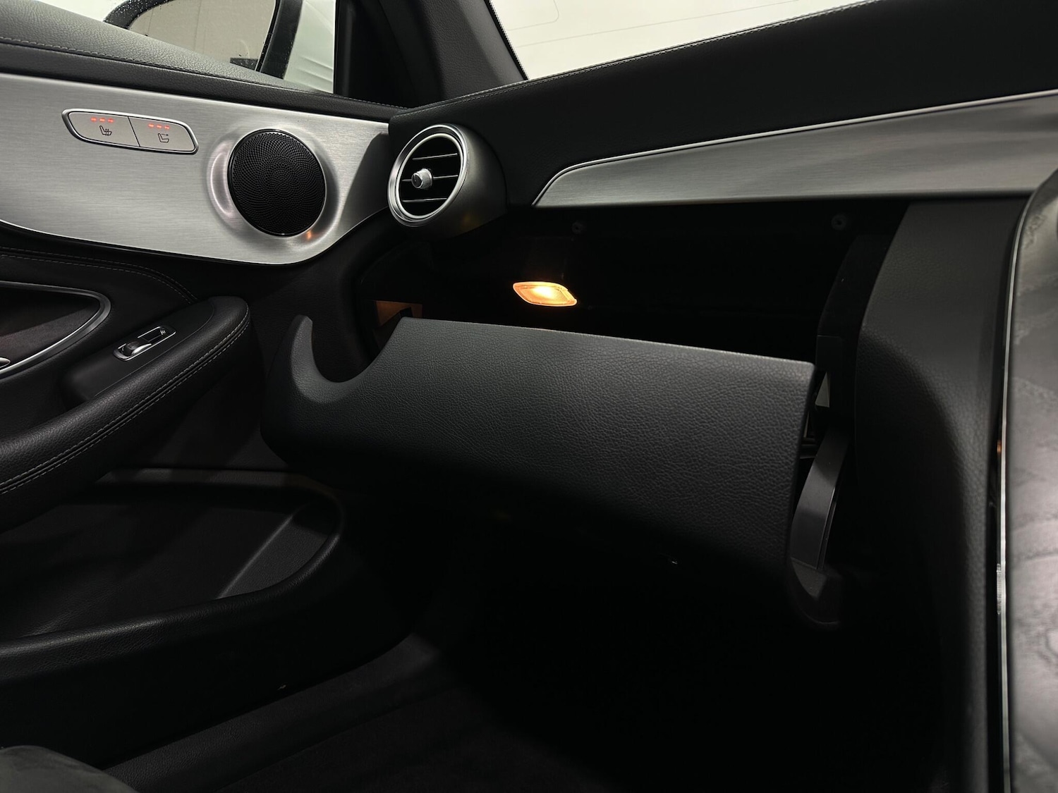 Used Mercedes-Benz C Class 2019 for sale - 77066538: Photo 28