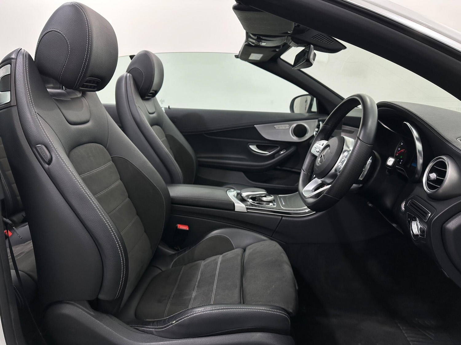 Used Mercedes-Benz C Class 2019 for sale - 77066538: Photo 31