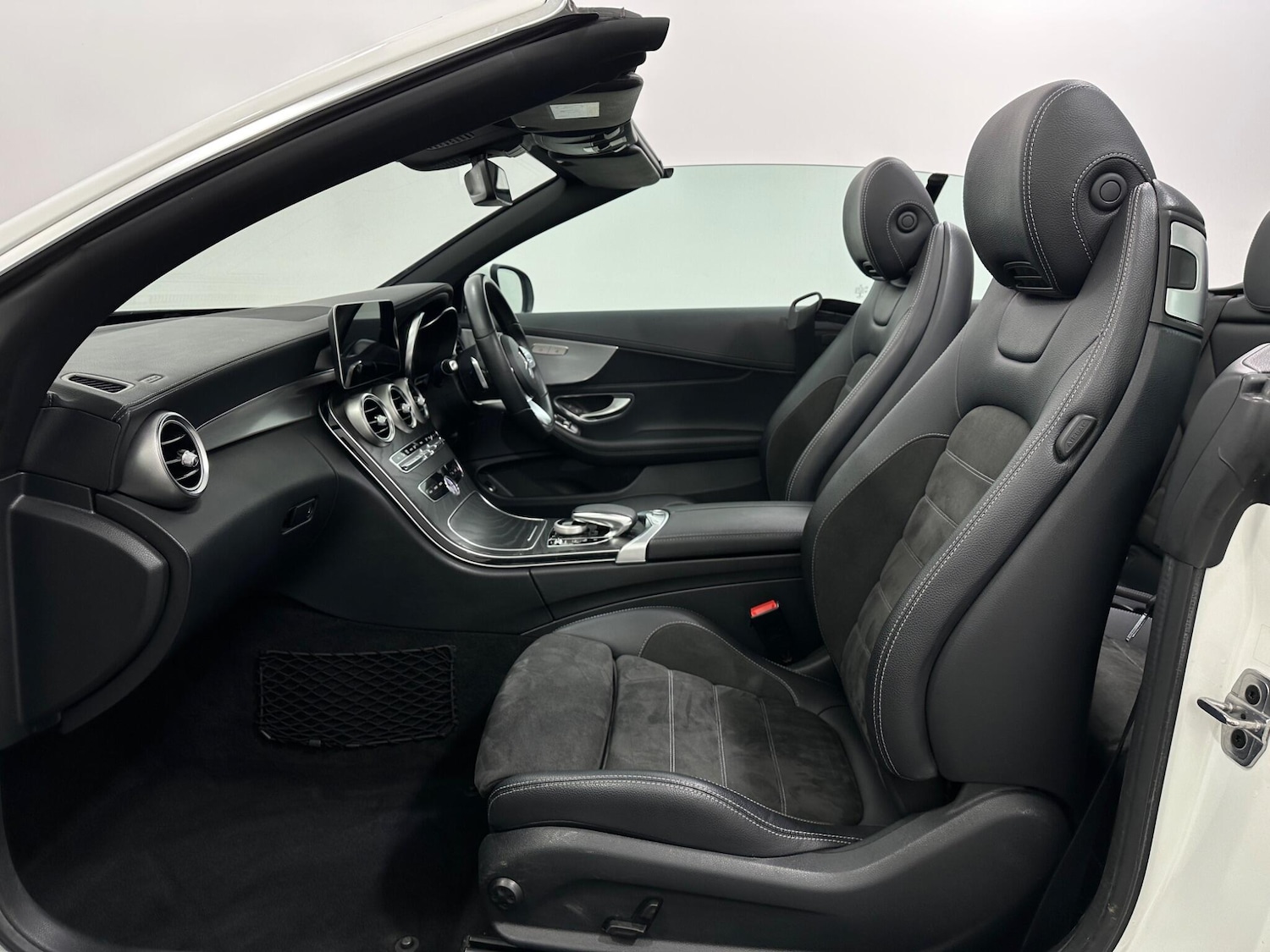 Used Mercedes-Benz C Class 2019 for sale - 77066538: Photo 35