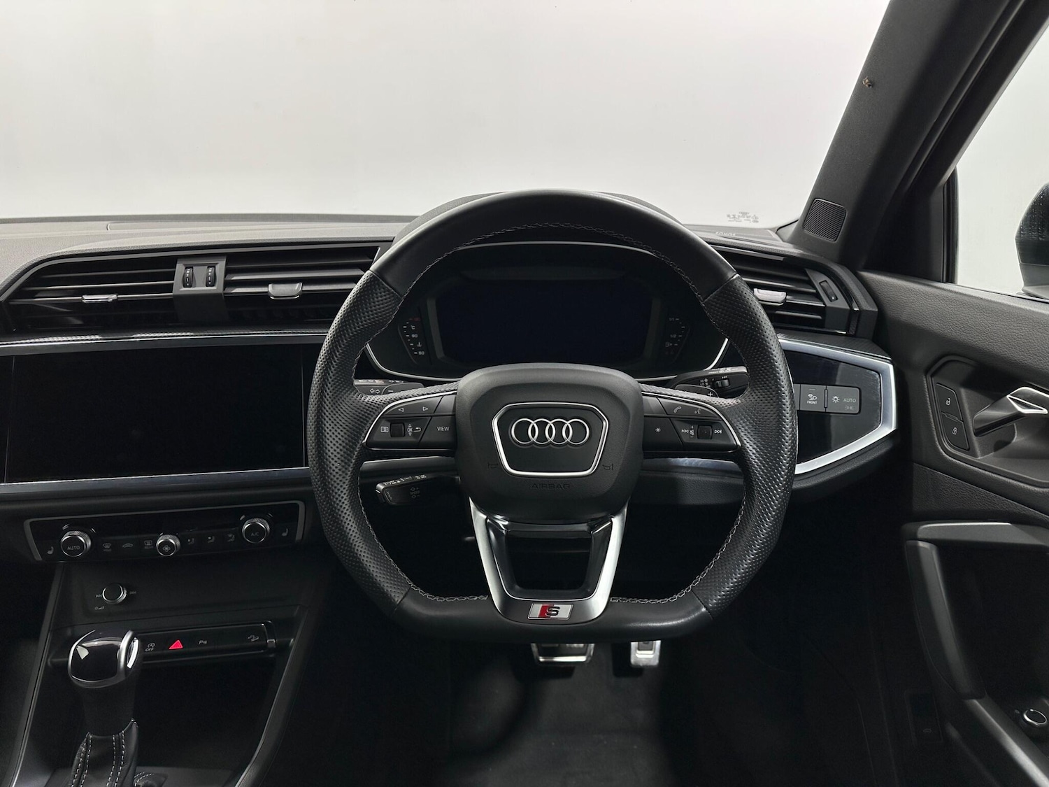 Used Audi Q3 2022 for sale - 76878474: Photo 12