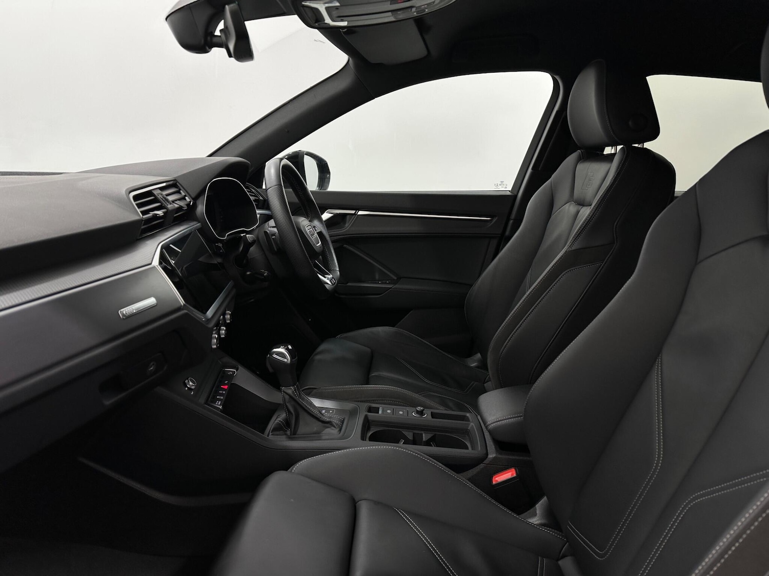 Used Audi Q3 2022 for sale - 76878474: Photo 33