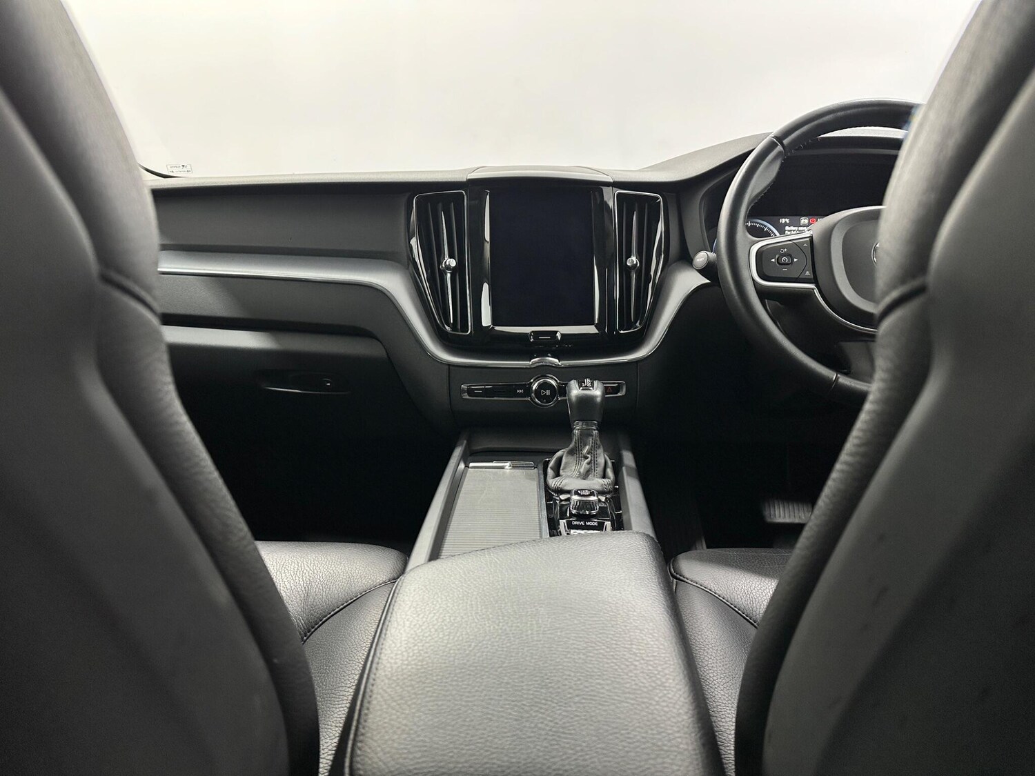 Used Volvo XC60 2019 for sale - 77807852: Photo 19