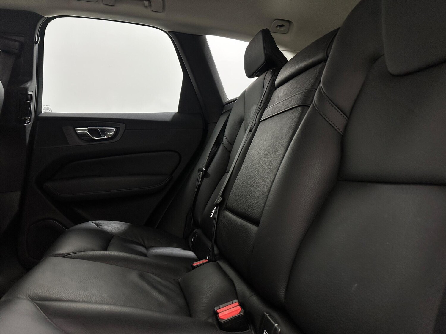 Used Volvo XC60 2019 for sale - 77807852: Photo 39