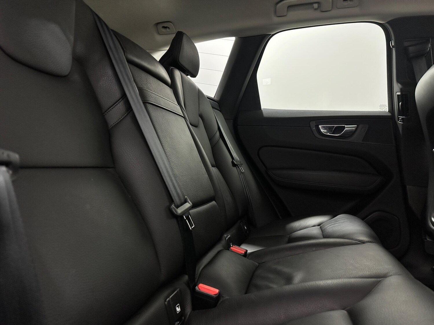 Used Volvo XC60 2019 for sale - 77807852: Photo 42