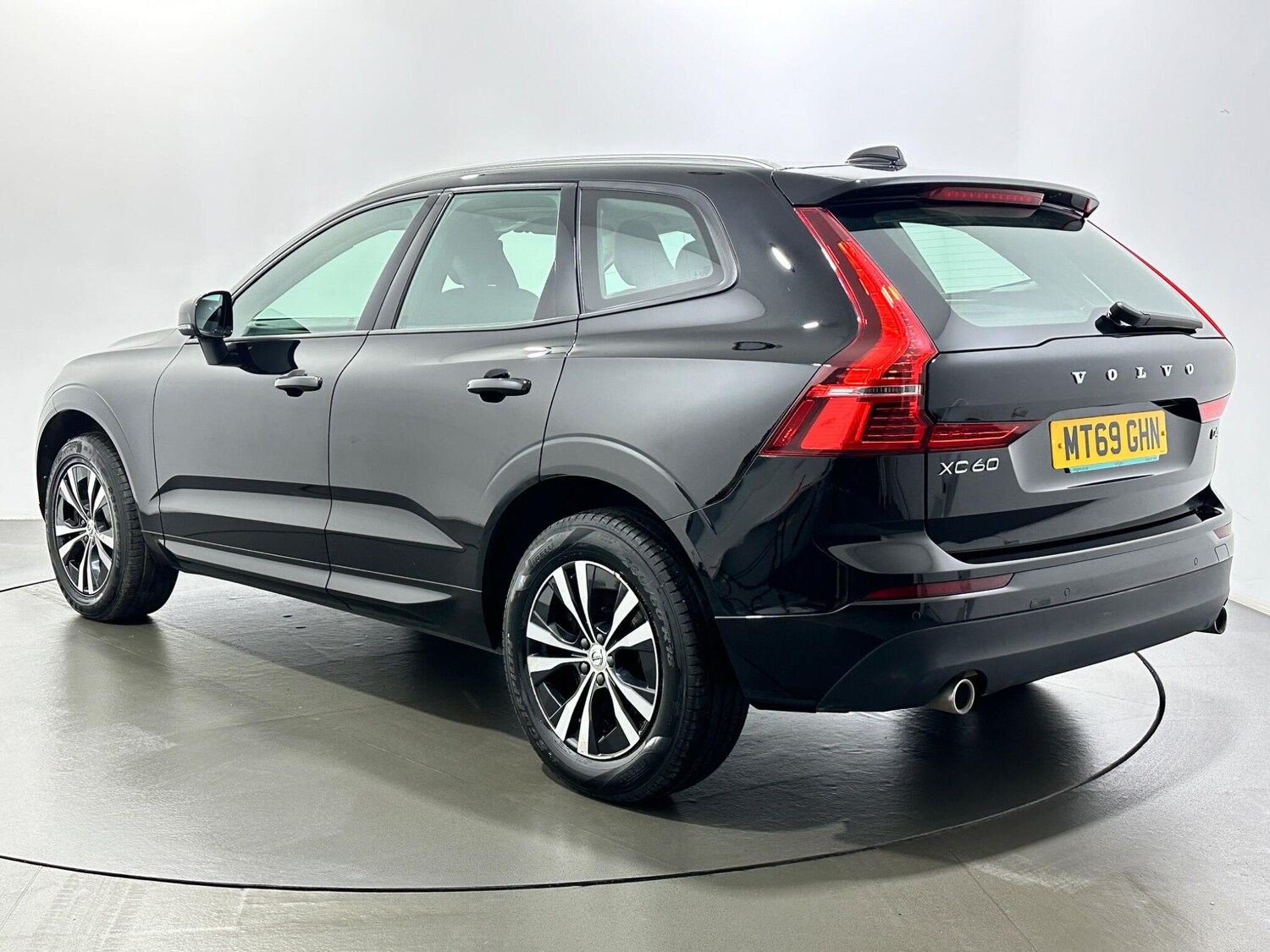 Used Volvo XC60 2019 for sale - 77807852: Photo 6