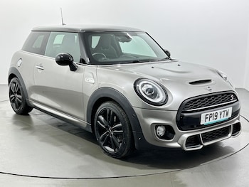 MINI Hatch feature image