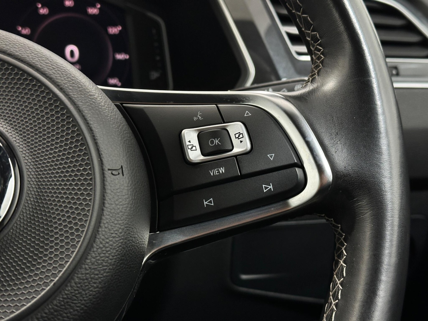 Used Volkswagen Tiguan for sale - 77695885: Photo 15