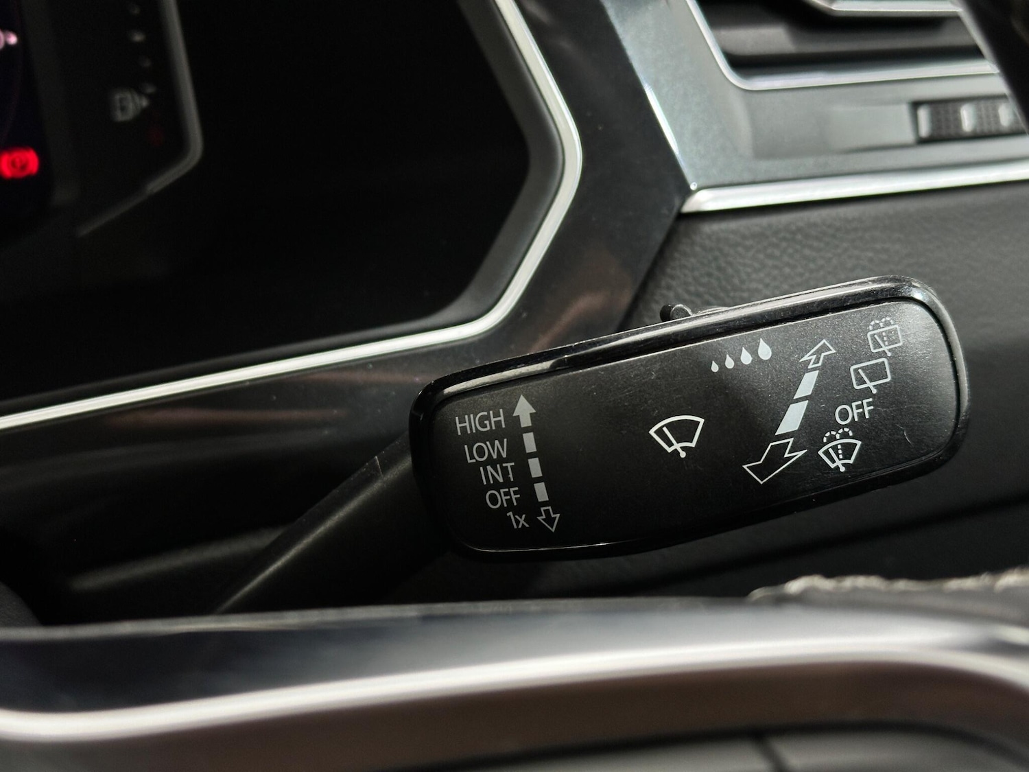 Used Volkswagen Tiguan for sale - 77695885: Photo 16