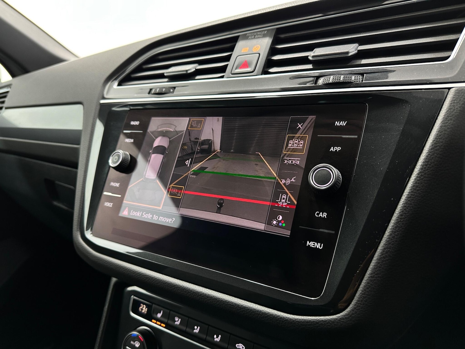 Used Volkswagen Tiguan for sale - 77695885: Photo 24