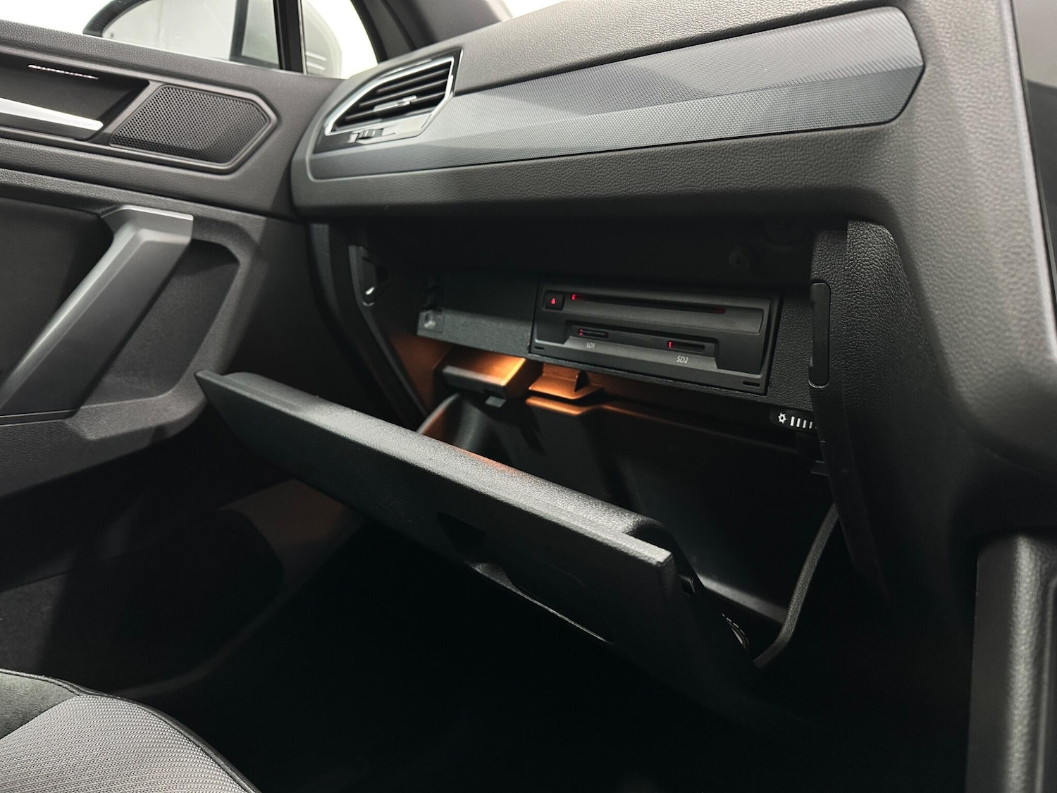 Used Volkswagen Tiguan for sale - 77695885: Photo 30