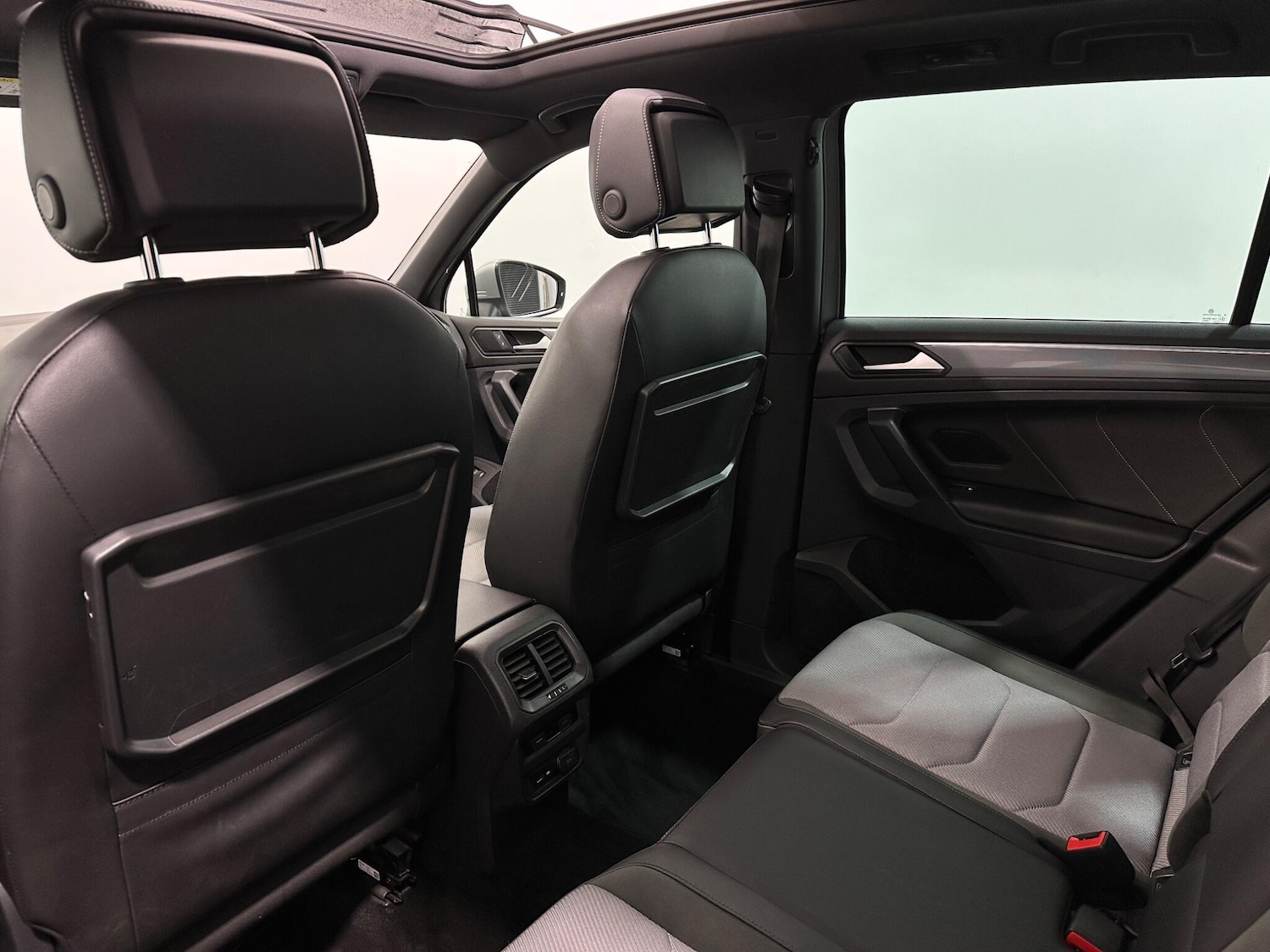 Used Volkswagen Tiguan for sale - 77695885: Photo 41