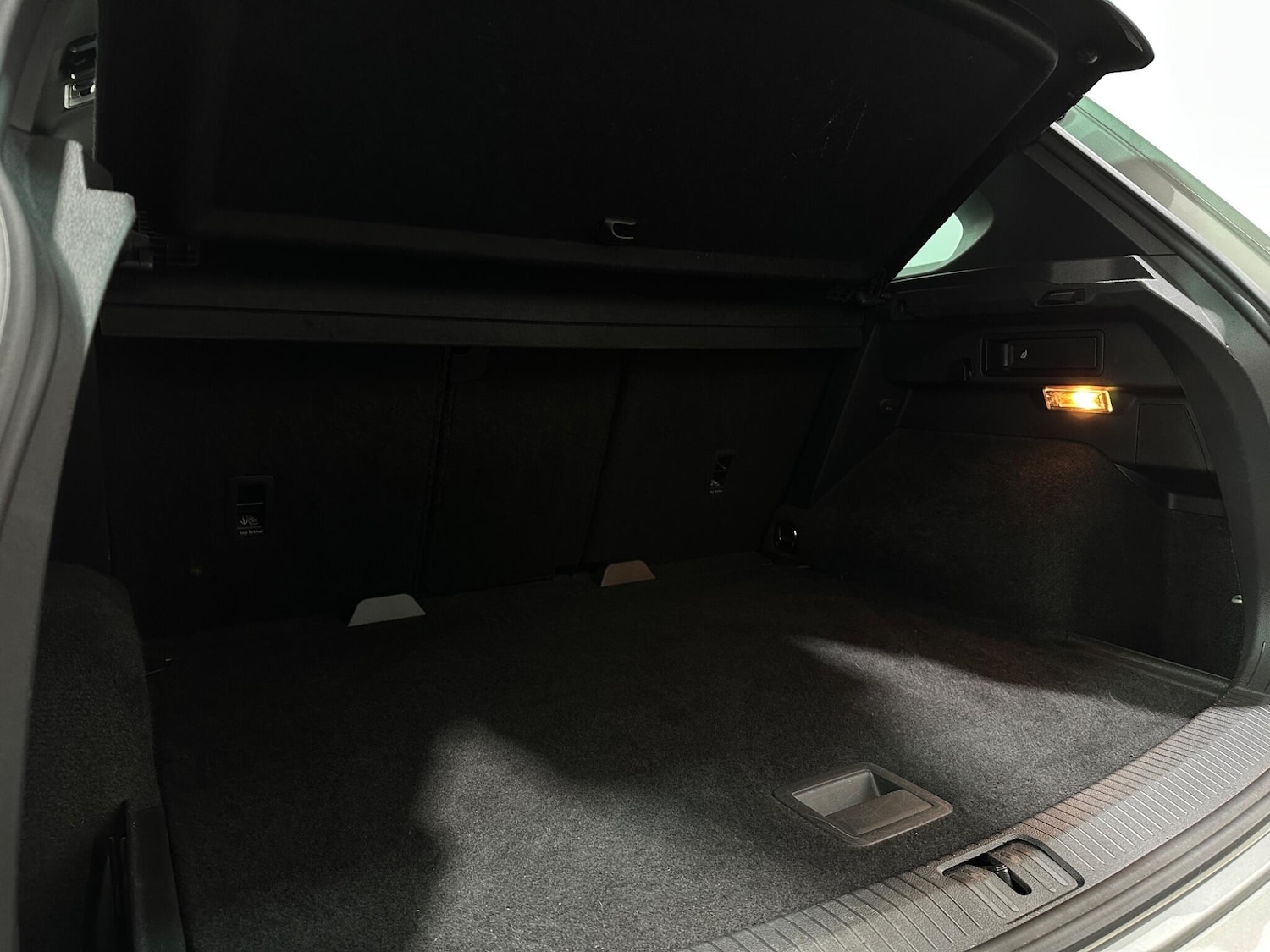 Used Volkswagen Tiguan for sale - 77695885: Photo 50