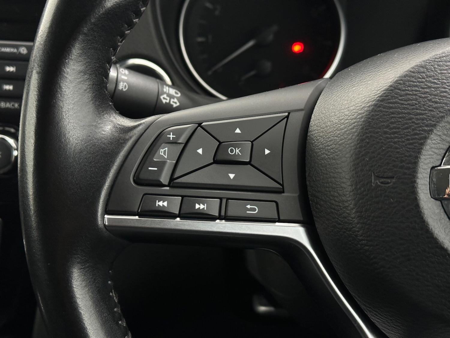 Used Nissan Qashqai for sale - 77238388: Photo 14