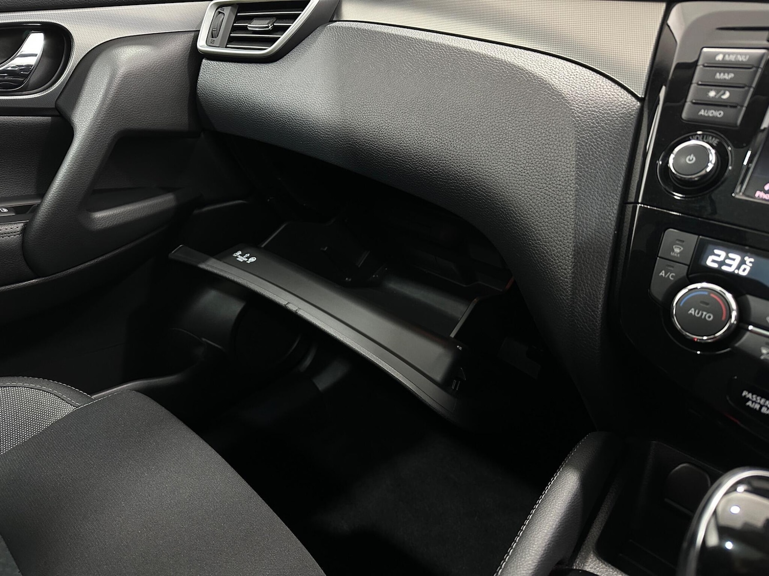 Used Nissan Qashqai for sale - 77238388: Photo 26