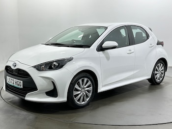 Used Toyota Yaris 2023 for sale - 79552794: Photo