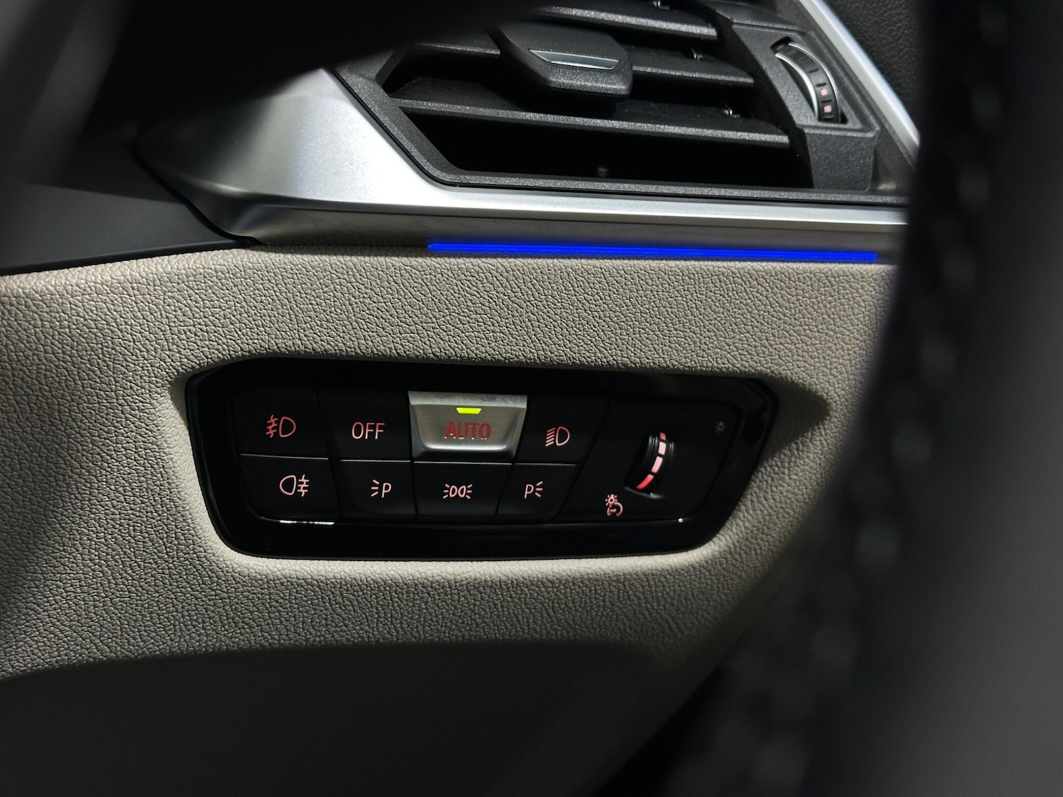 Used BMW 3 Series 2020 for sale - 76878457: Photo 17