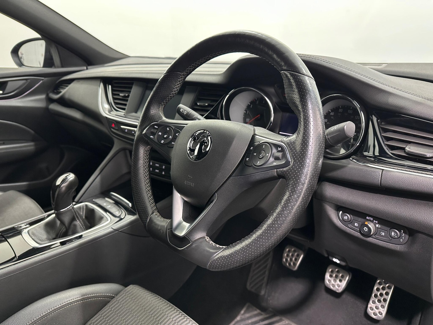 Used Vauxhall Insignia 2019 for sale - 77291459: Photo 10