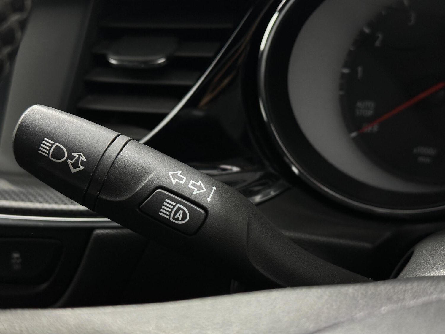 Used Vauxhall Insignia 2019 for sale - 77291459: Photo 12