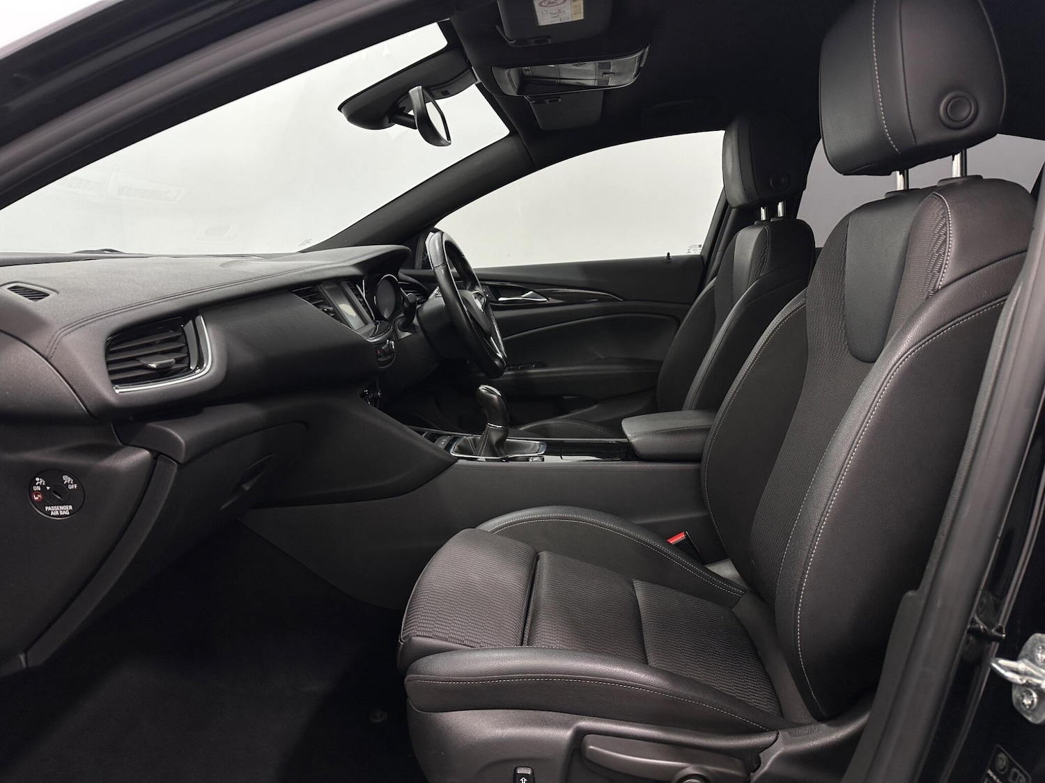 Used Vauxhall Insignia 2019 for sale - 77291459: Photo 32