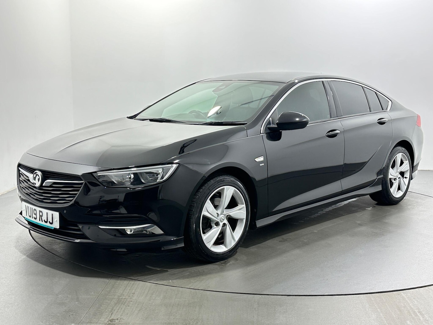 Used Vauxhall Insignia 2019 for sale - 77291459: Photo 4