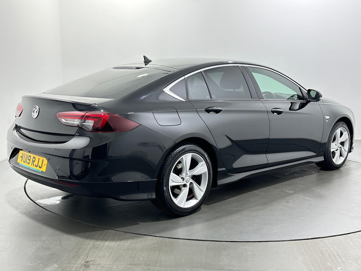 Used Vauxhall Insignia 2019 for sale - 77291459: Photo 8